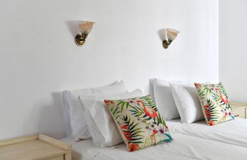 Hara Studios and Apartments - Photo 10