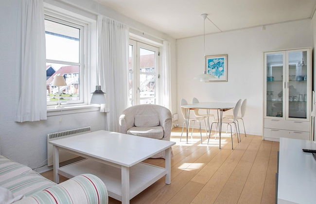 4 Person Holiday Home on a Holiday Park in Borre - Foto 6