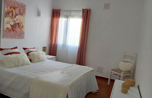 Casa dos Sorrisos - 3 bedroom apartment, terrace, barbecue, AC, Wifi, beach - Foto 6