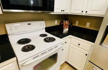 Eastgate 14B Stylish Townhouse 5 min to downtown Hammond - Foto 24