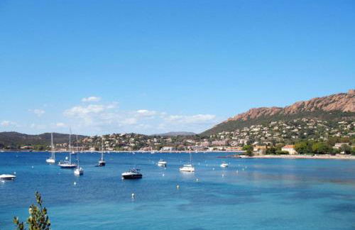 Cap Esterel - Charmant T2 climatisé vue mer 4/5 pers - Piscine - Parking - Foto 28