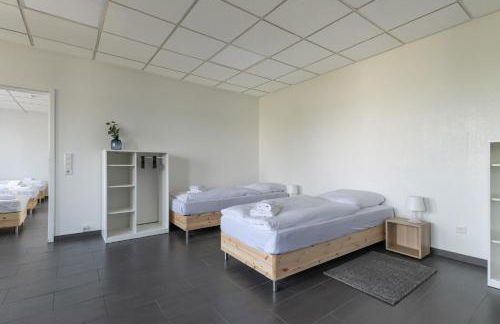 T&K Apartments 6 and 10 Room Apartment in Neuss for big Groups 22min to Fair DUS - Foto 19