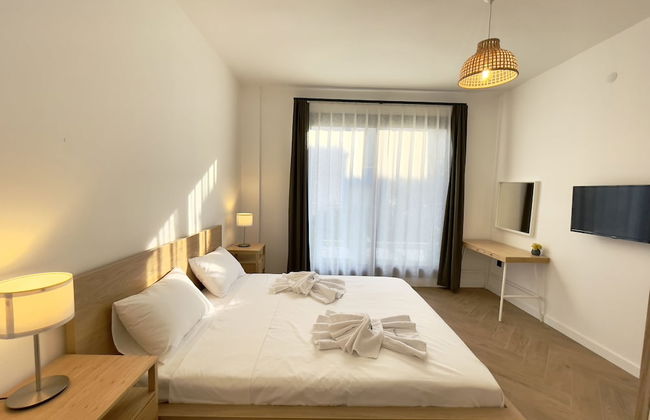 OlivAparts - Photo 18