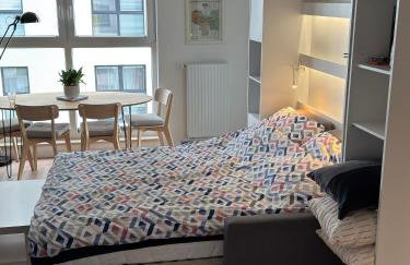 Navy Blue Apartment - Photo 23