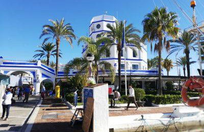 CASARES appart 2 ch dans parc tropical avec vue sur mer, montagne et piscine - Photo 27
