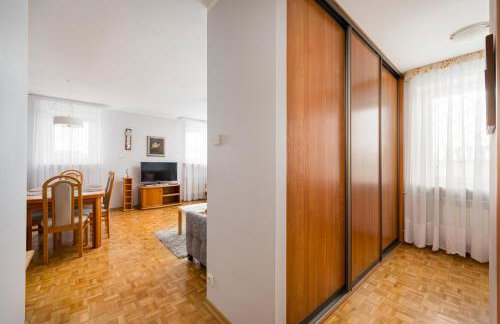 National Stadium Spacious Apartment by BookingHost - Foto 12