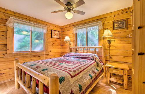 Pet-Friendly Warrens Cabin with Fire Pit! - Foto 10