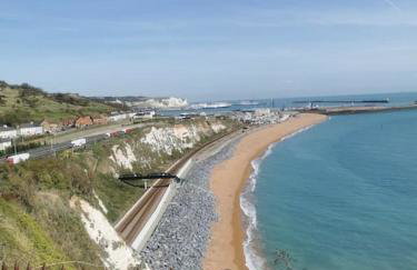 Modern 2 bedroom flat by Dover Port, Castle& Sea! - Foto 39