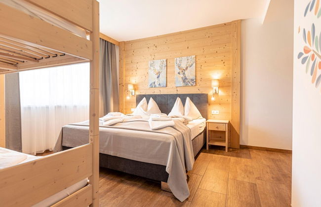 Beautiful Holiday Home With Sauna Near St Lambrecht Directly on the Slopes - Photo 5