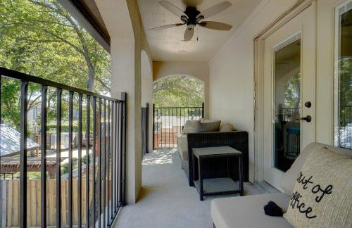 GORGEOUS 5-bd 4ba w Pool, Hot Tub, 2 kitchens, & Game Room Near Dallas Airports! - Foto 13
