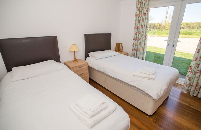 Stoneleigh Village - Photo 22