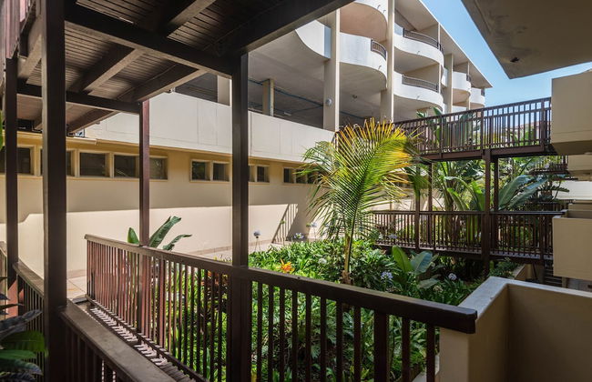 Deja Blue - Photo 38