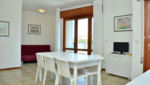 Comfy Flat for 6 Guests in Bibione-beahost - Foto 4