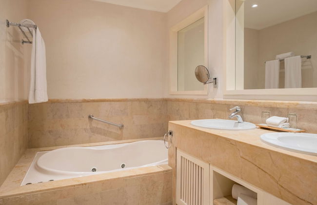 Iberostar Selection Paraíso Maya Suites - All Inclusive - Photo 26