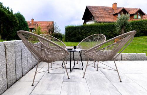 MATT ' Modernes Apartment mit Terrasse & Gartenblick - Foto 22