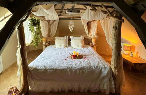 Duplex Safari jusqu'à 4 personnes, Spa, cinéma et lit sous les arbres, day use, 10 min centre - Foto 6