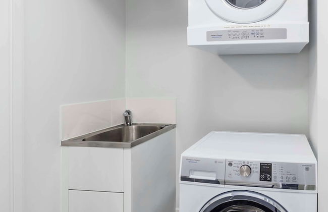 Oaks Brisbane Woolloongabba Suites - Photo 28