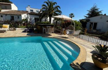 Villa provençale, Golfe Saint Tropez, Climatisée 12 pers, 4 suites, Piscine chauffée, Hammam, Spa, Billard, Pétanque, Wifi professionnel haut débit - Foto 8