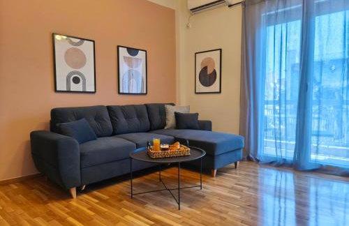 Cosy apartment next to Larissa station 100Mbps & Balcony - Foto 1