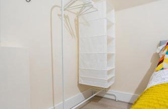 Deluxe 2-Bedroom Flat with Free parking - Foto 14