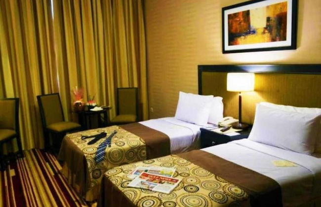 Executive Suites - Photo 12