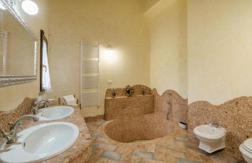 Gorgeous Home In Fabrica Di Roma - Foto 43