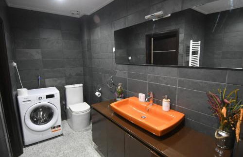 Double A Luxury Apartment - Photo 48