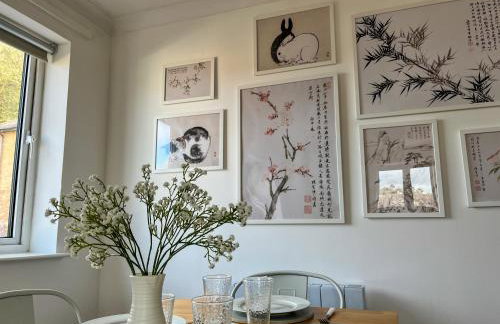 Stunning Central Flat w/ Parking - Foto 7