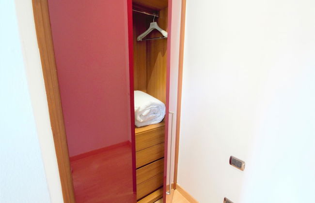 Villa Oliveto with Pool and Lake view - Photo 30