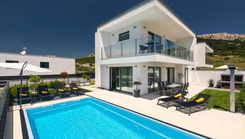 Villa Supernus with Heated Pool - Photo 1