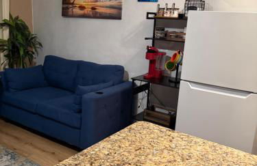 Seawall Breeze One bedroom Condo in Galveston - Photo 3