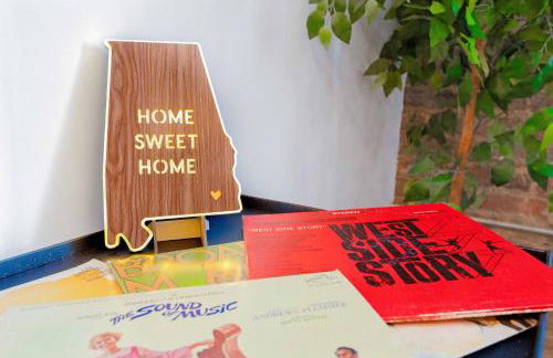 Theatre Retreat 2 Bedroom Loft - 1 Blk from Theatres - Foto 22