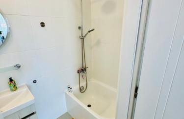 MG Sea View Apartments & Private Parking - Foto 24