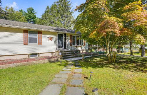 Walk to Mohican Lake: Catskills Getaway w/ Dock! - Foto 34