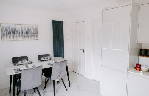 Badger Lane - 3 Bedroom House, parking and garden! - Foto 13