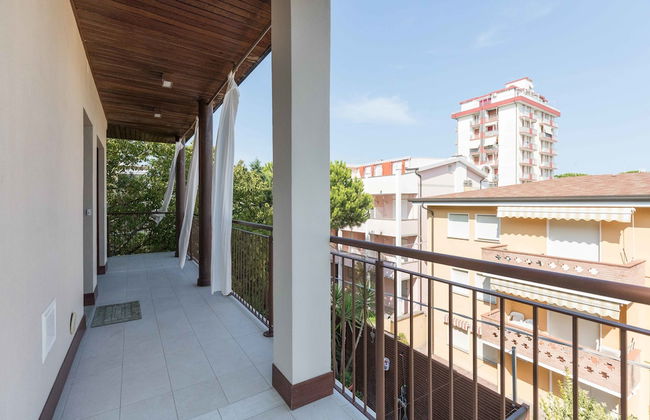 Tasso Apartments - Photo 26