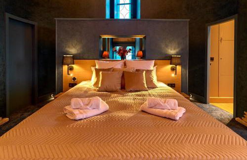 La Chapelle, Les Suites du Palais, l'unique 5 étoiles de Nevers, Suite d'Exception, by PRIMO C0NCIERGERIE - Foto 29