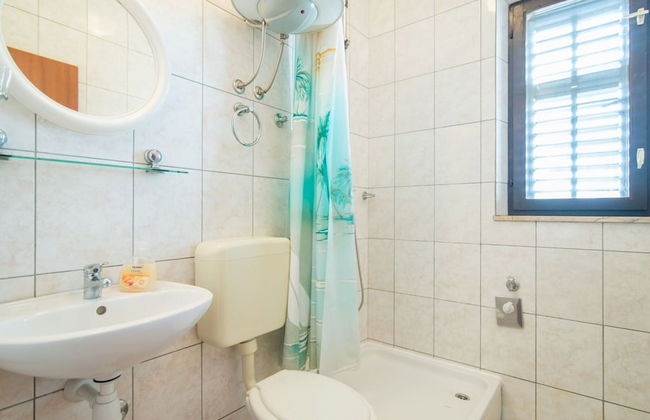 Apartments Neva- Two Bedroom Apartment With Balcony - Foto 8