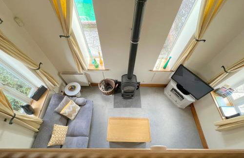 Coach House - Photo 4