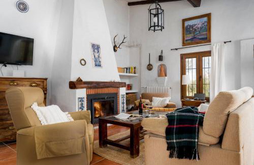 Casa de Campo La Mejorana Refugio entre olivos sin renunciar al confort - Foto 21