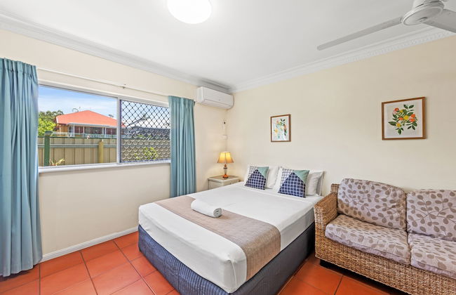 Koala Court Holiday Apartments - Photo 13