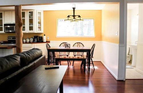 Group Cabin with Kayaks and Foosball Table in La Grange, Texas - Foto 11