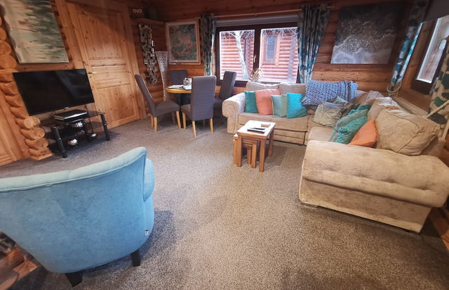 Starlight Log Cabin - With Hot Tub and Lake View - Foto 4