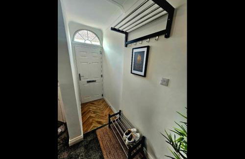 Newly refurbed - sleeps 6 - long stay - Foto 10