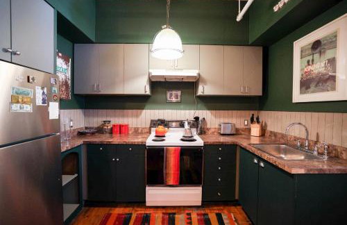 Artistic Vintage Loft in Williamsburg - Photo 29