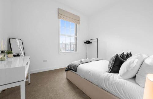 NEW Altrincham Flat, free parking by City SuperHost - Foto 9