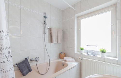 nJoy! Business Apartment Grafenau - Daimler & Parkplatz - Foto 11