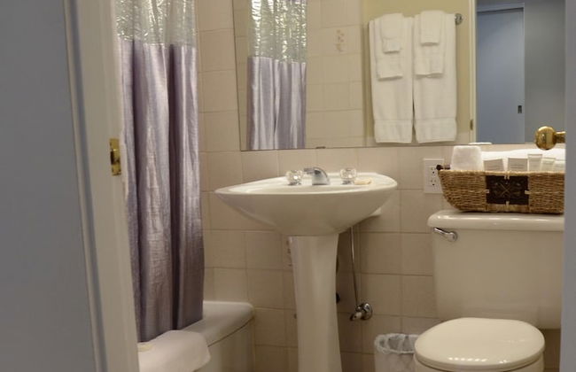 Rosellen Suites At Stanley Park - Foto 79