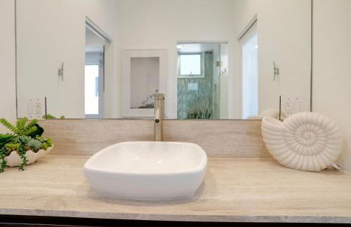 Haines Luxury Dream Home - Bay Views, Rooftop, Fire Pit & AC - Foto 21