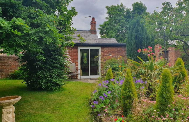 Martin Lane Farm Holiday Cottages - Photo 47